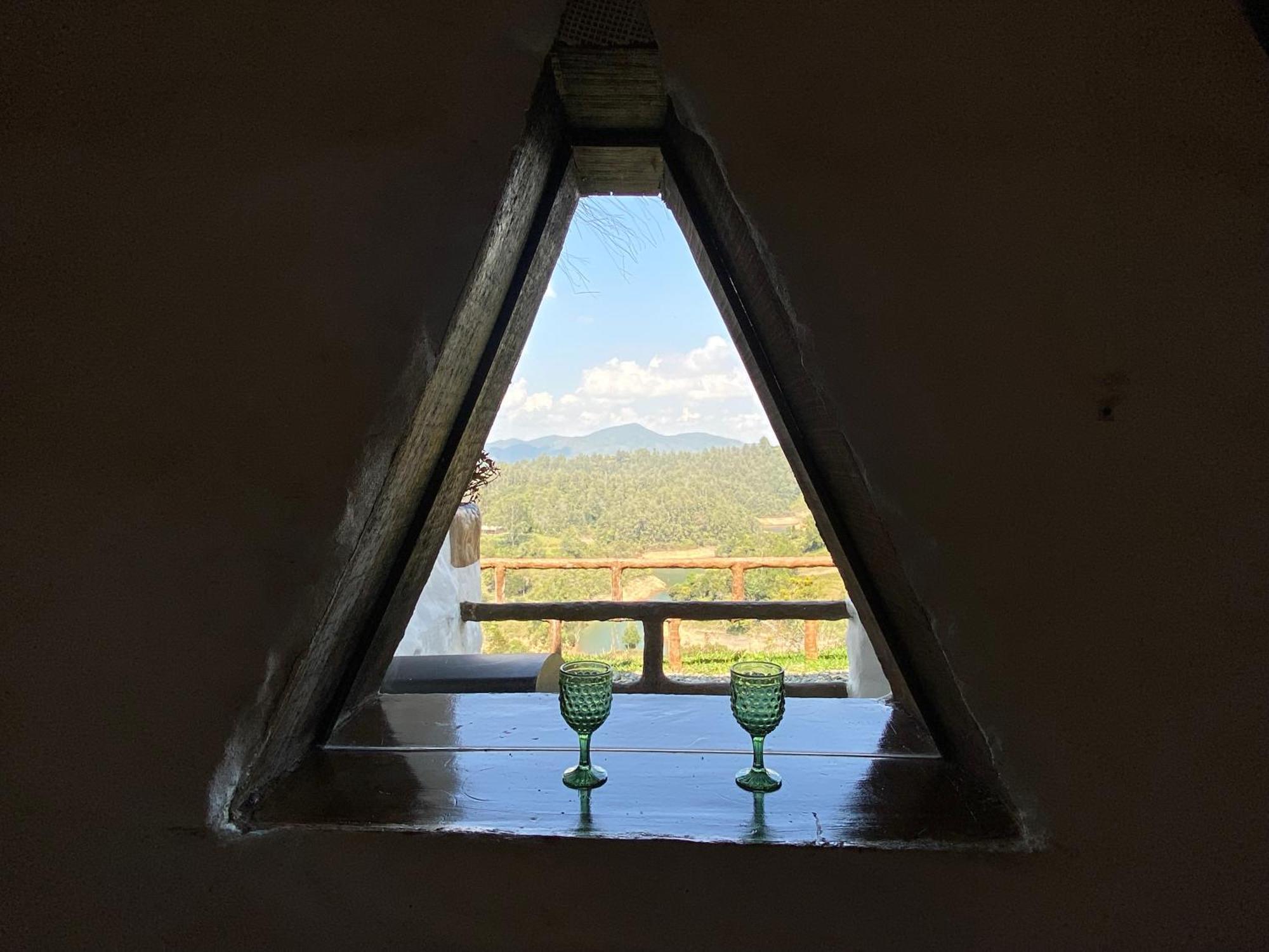 Hobbit Hotel Ecolodge- Guatapé Exteriör bild