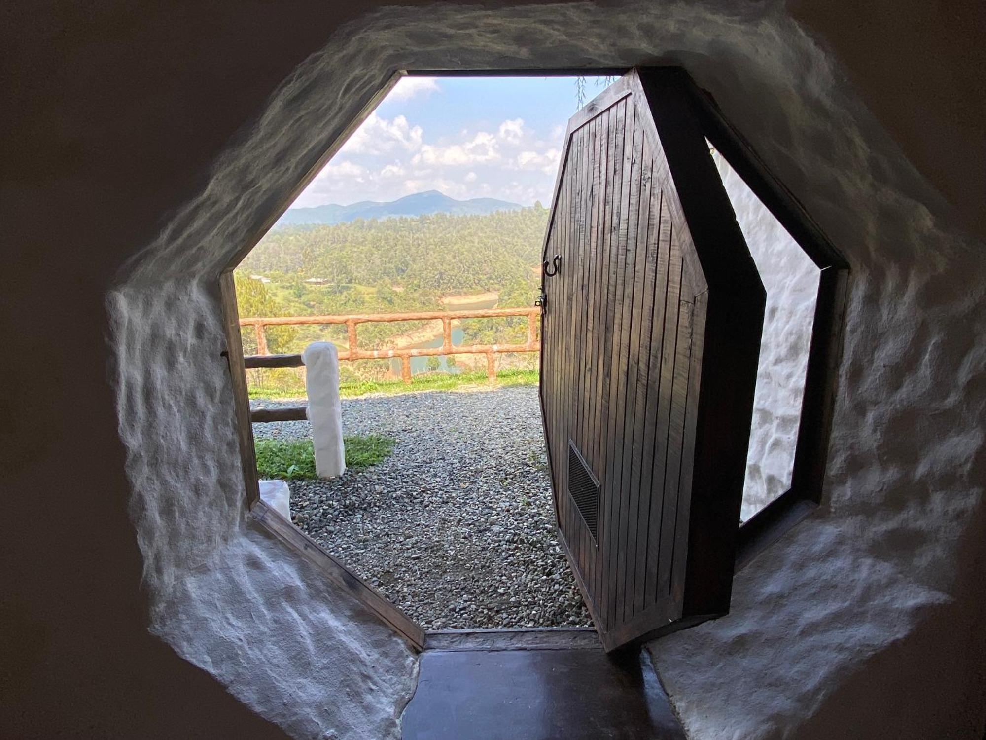 Hobbit Hotel Ecolodge- Guatapé Exteriör bild