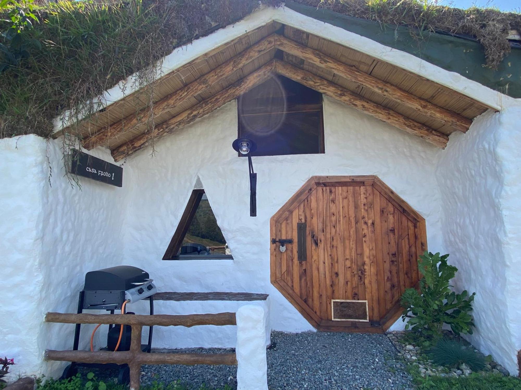 Hobbit Hotel Ecolodge- Guatapé Exteriör bild