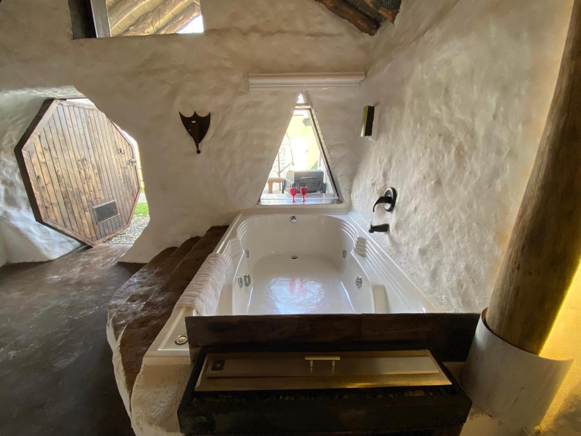 Hobbit Hotel Ecolodge- Guatapé Exteriör bild