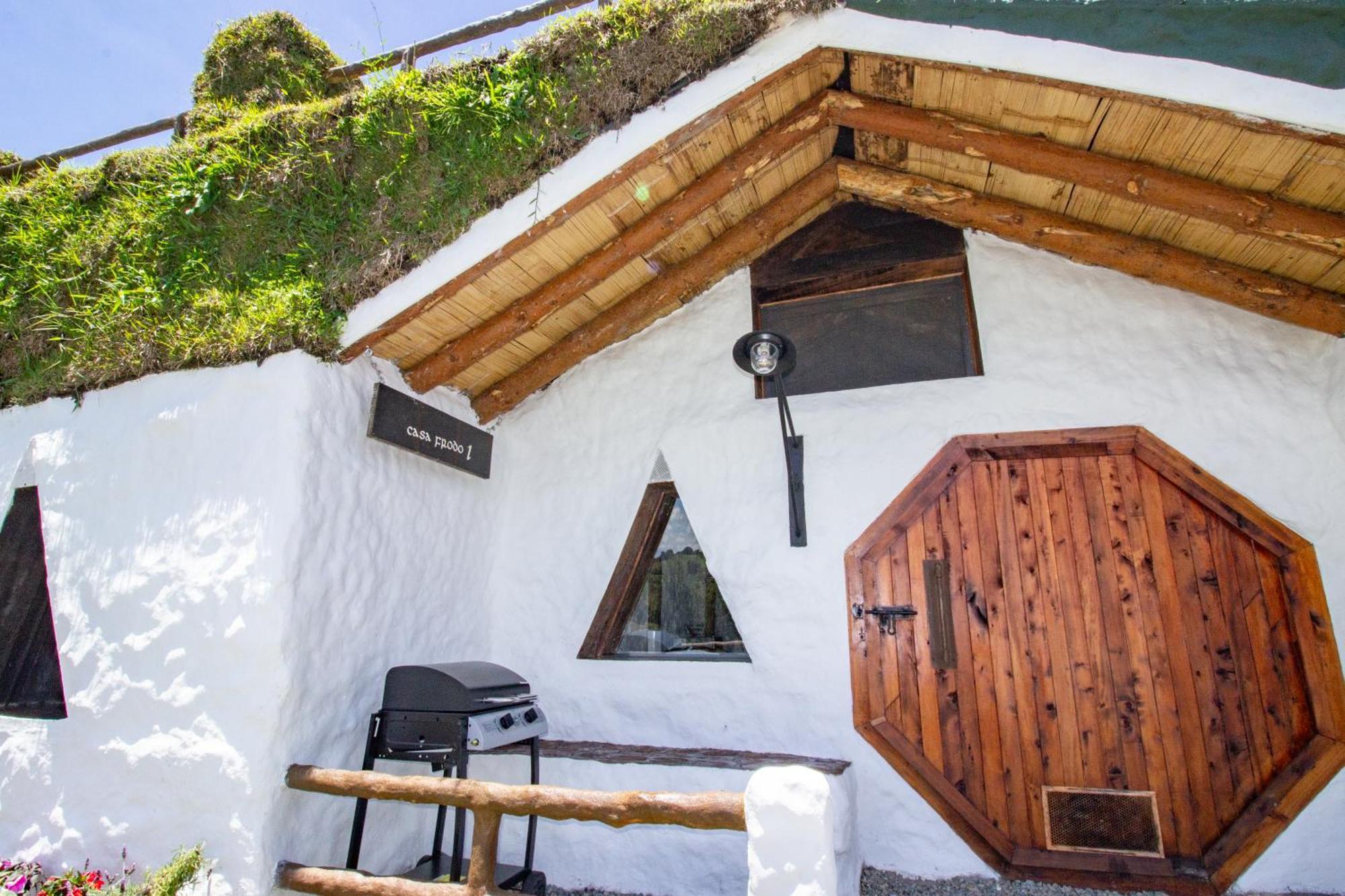Hobbit Hotel Ecolodge- Guatapé Exteriör bild